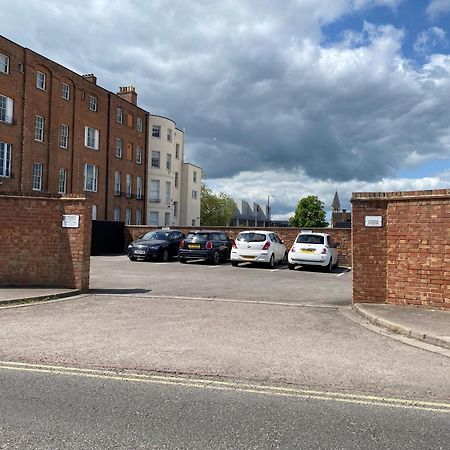 High End Free Parking Wifi Balcony Ensuite Cheltenham Esterno foto