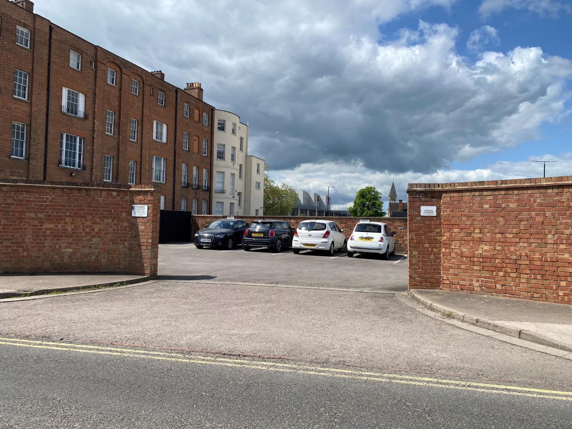 High End Free Parking Wifi Balcony Ensuite Cheltenham Esterno foto